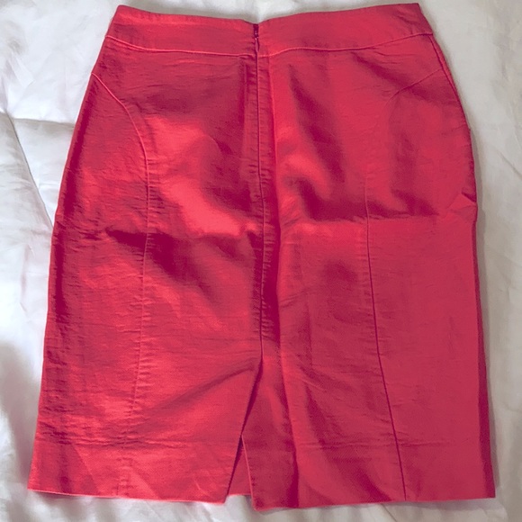 J Crew The Pencil Skirt Pink - Picture 3 of 4